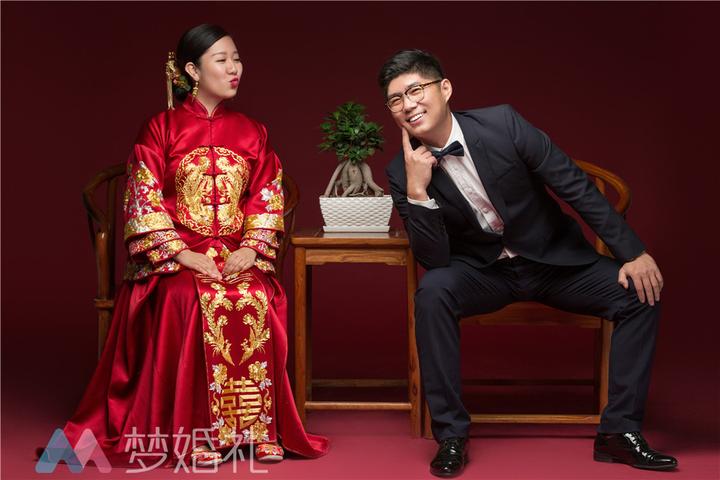 孕妇梦见老公拍婚纱照_孕妇梦到跟老公去拍婚纱照_梦见和老公拍孕妇照