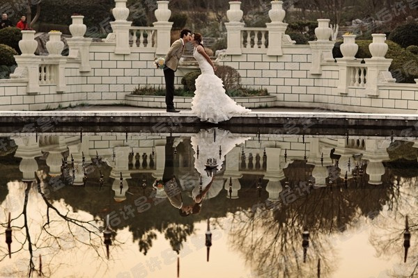 婚纱圣母外景照片_太圣母婚纱照外景_圣母婚纱寓意